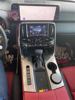 Lexus LX